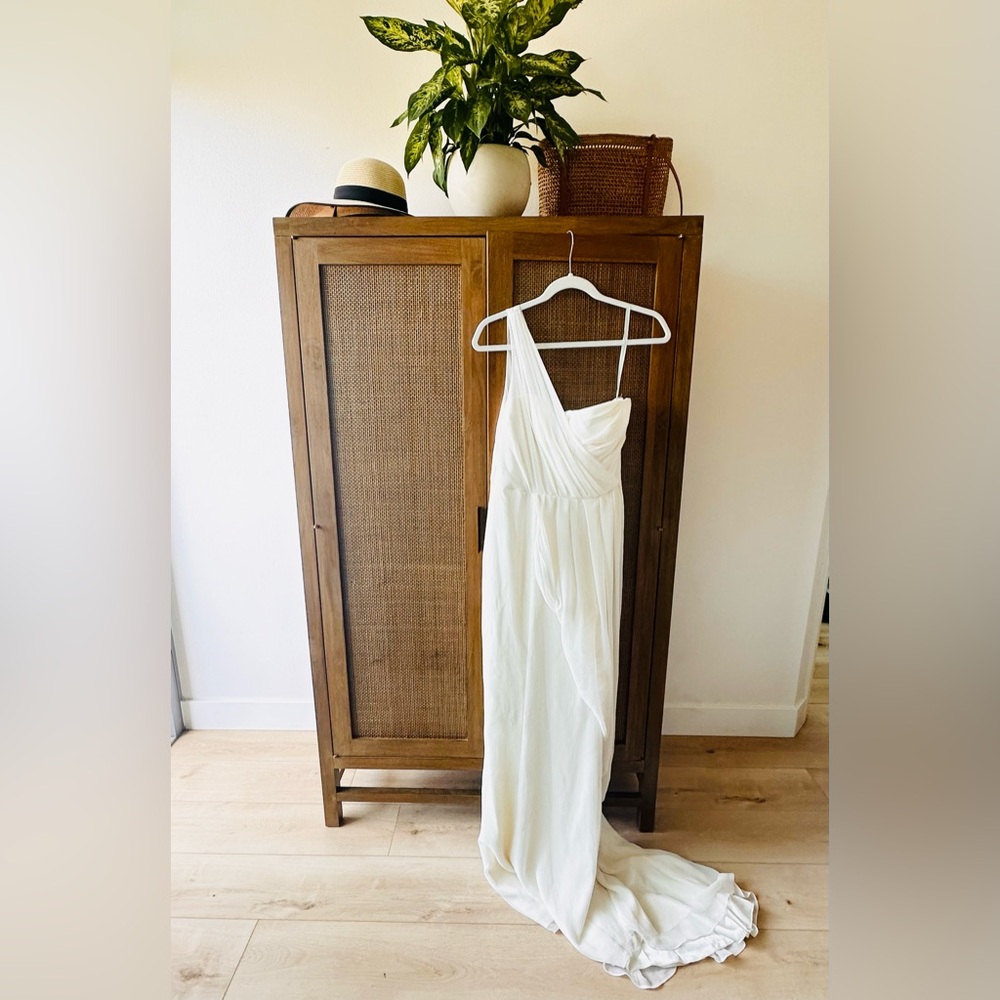 Vera Wang wedding dress